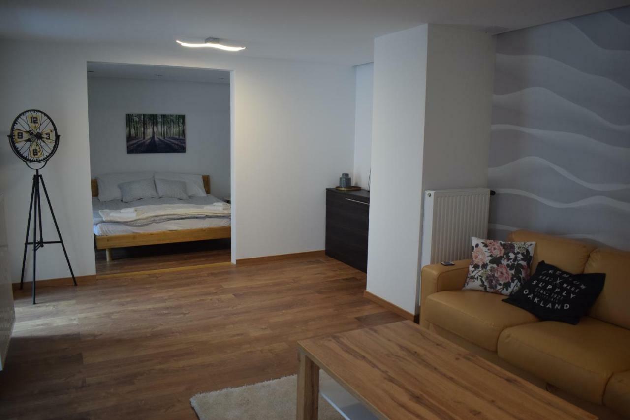 Buborek Apartman 터터 외부 사진